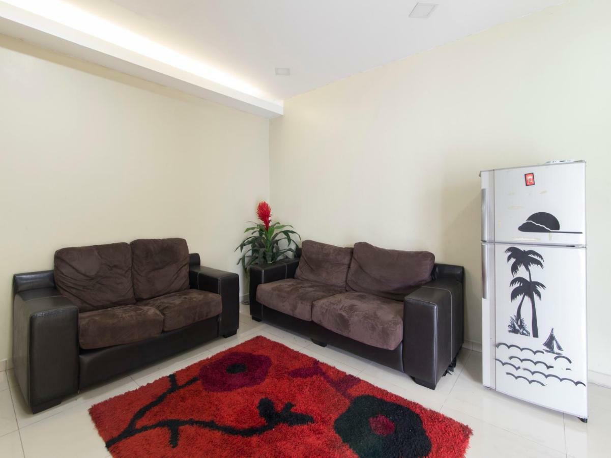 Oyo 1136 Pd Star Hotel Петалинг Джая Екстериор снимка